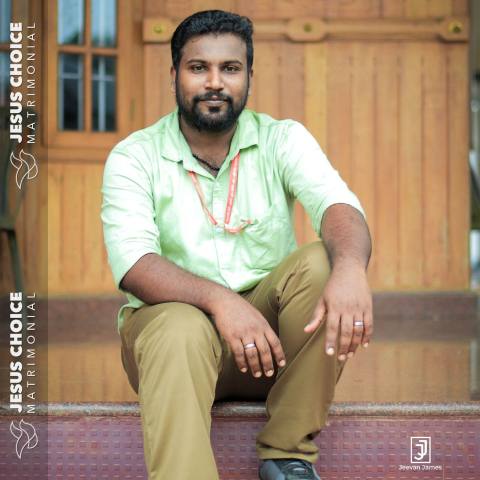 Groom profile Sonal